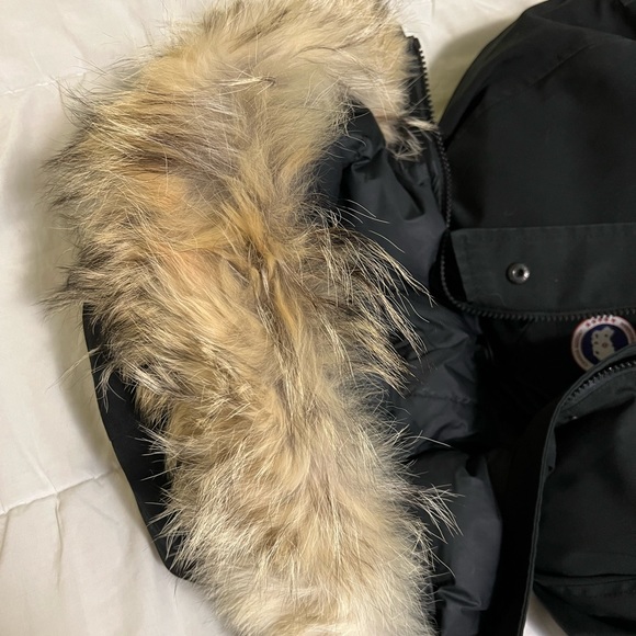 **SOLD** YOUTH Canada Goose Chilliwack Bomber Jacket - Sz Large Black - Picture 5 of 7